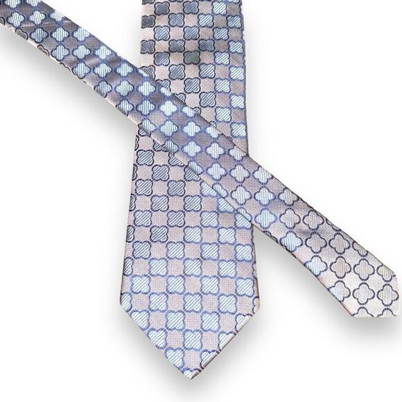 Dion Neckwear Light Blue Clover 100% Silk Handmade Tie - Picture 1 of 5